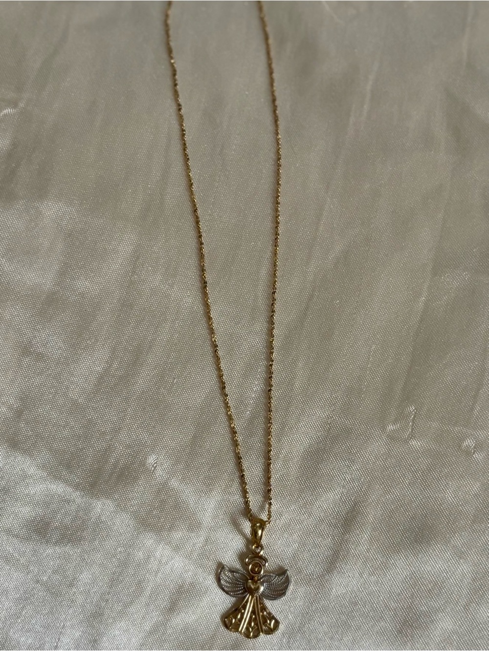 NIB Banter by Piercing Pagoda 10K Two Tone Gold Angel Pendant Necklace Kids Set - Picture 5 of 15